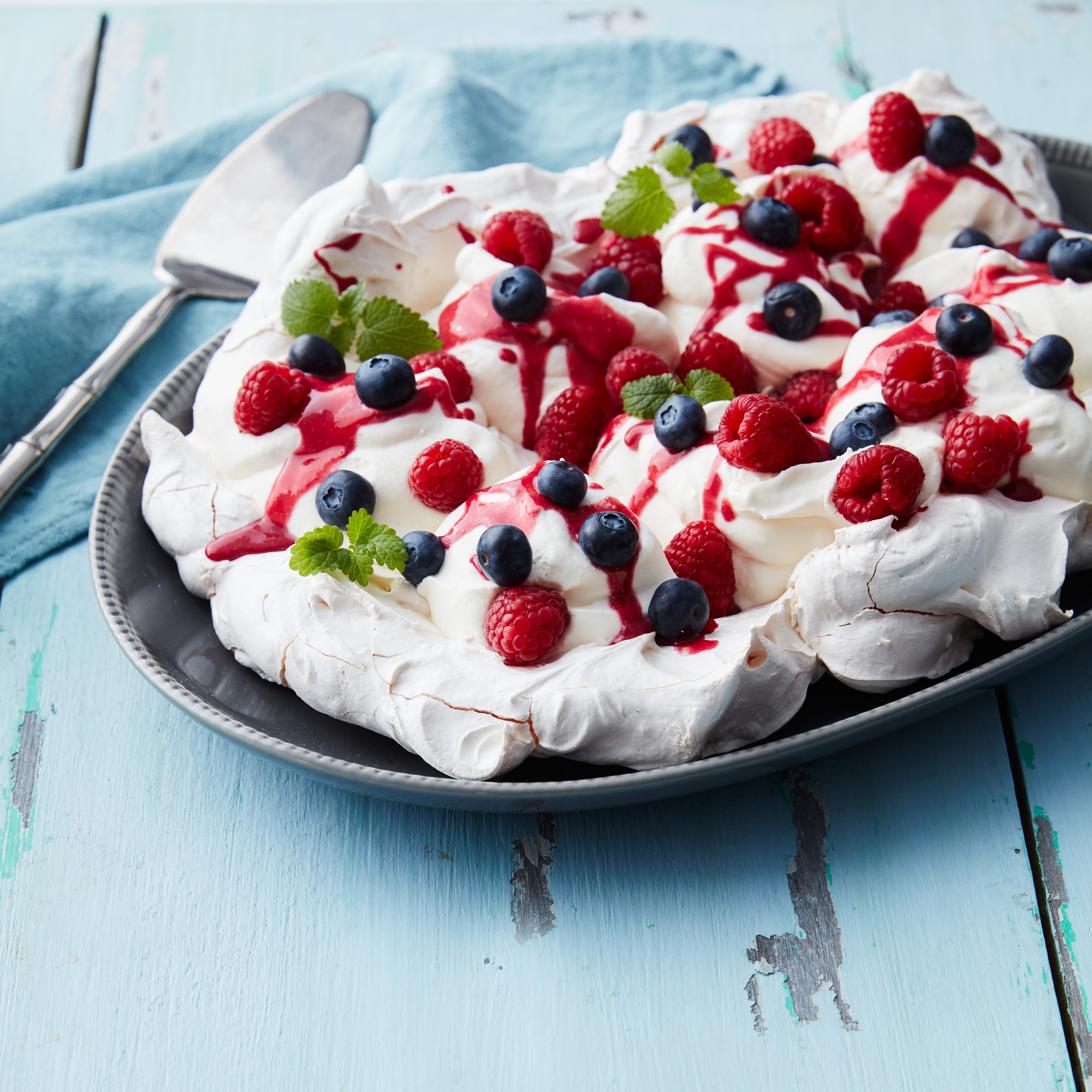 Vadelmapavlova - marenkijälkiruoka - Dansukker